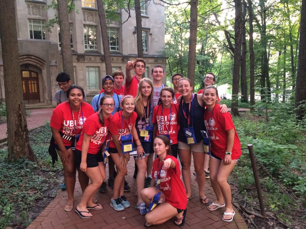 Group of OH students after the certamen round